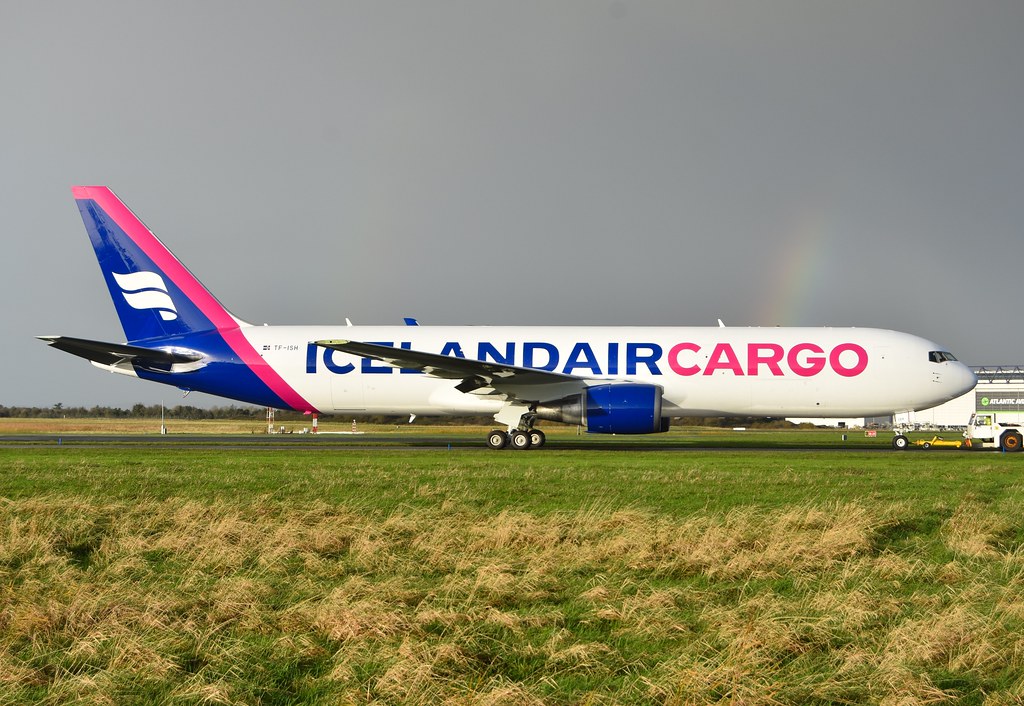 TF-ISH B767-304ER/BCF Icelandair Cargo