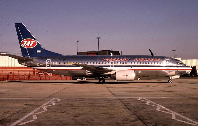 Aviation commerciale Air Serbia vend le plus vieux B737 300 dEurope